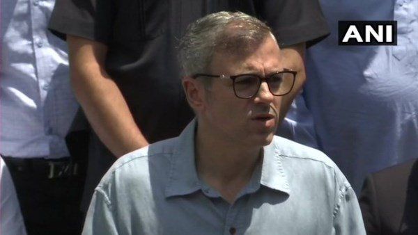 અનુચ્છેદ 370 હટાવવા પર ઉમર અબ્દુલ્લાઃ જમ્મુ કાશ્મીર સાથે વિશ્વાસઘાત, નિર્ણયના ખતરનાક પરિણામો