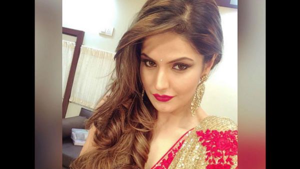 બોલીવુડ બિઝનસમેન સાથે રિલેશનશિપ બોલીવુડ બિઝનસમેન સાથે રિલેશનશિપ