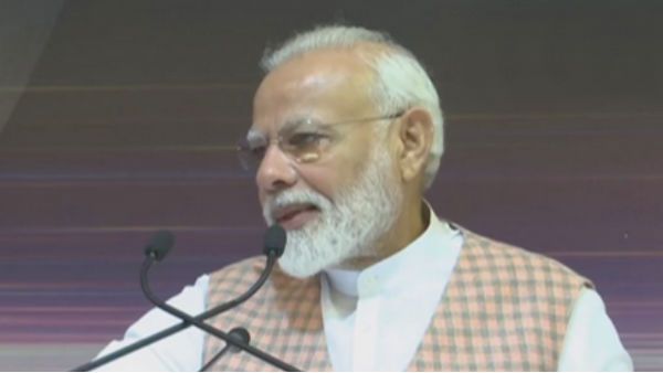 પીએમ મોદીએ વધાર્યુ વૈજ્ઞાનિકોનું મનોબળ