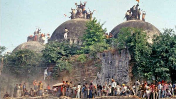 અયોધ્યા કેસઃ મુસ્લિમ પક્ષે સુપ્રીમ કોર્ટમાં માન્યુ રામ ચબૂતરો ભગવાન રામનુ જન્મસ્થળ