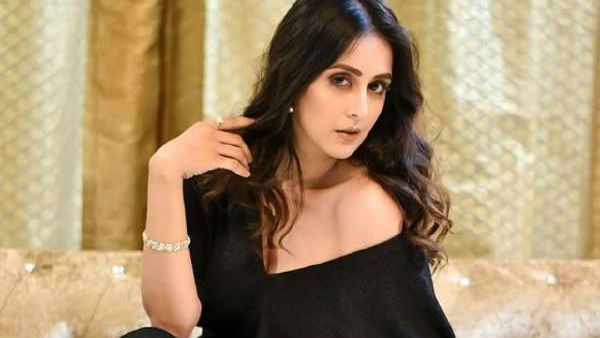 સંજય દત્તની એક્ટ્રેસનો ખુલાસો, મીટૂમાં કેટલાય લોકો ચેક લઈને ચૂપ થઈ ગયા