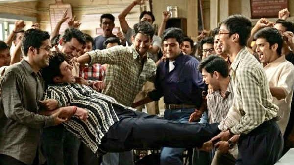 છીછોરે ફિલ્મ રિવ્યુ: કૉલેજ લાઈફ તાજી કરવા સાથે પાવરફુલ સંદેશો આપે છે