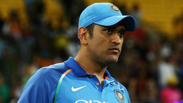 શું ધોની આજે સાંજે 7 વાગ્યે સંન્યાસ લેશે? સોશિયલ મીડિયા પર અટકળો તેજ