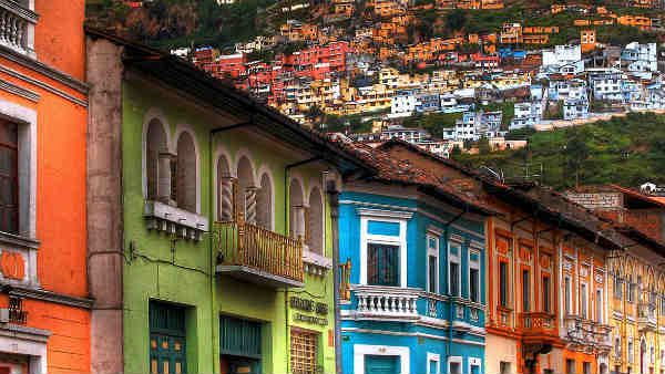 રશિયામાં નવમાં માળેથી પડ્યુ હતુ કપલ