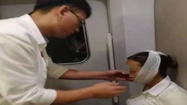 સંપૂર્ણ ઘટના ચર્ચામાં