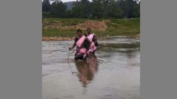 રાઠીપાલ શાળામાં 53 બાળકોને ભણાવે છે