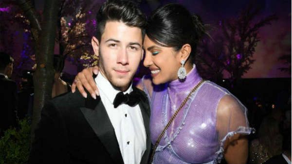 આત્મવિશ્વાસ વધાર્યો આત્મવિશ્વાસ વધાર્યો