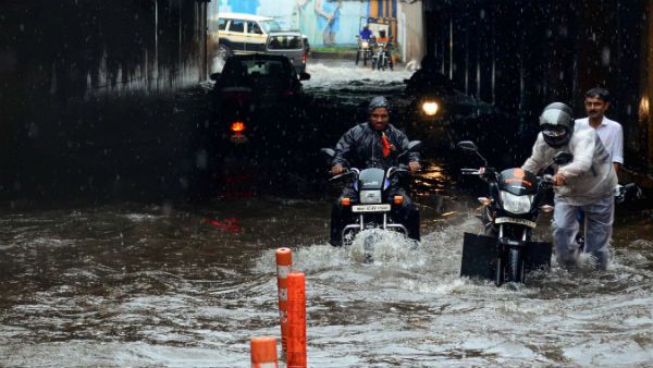 વિજળી પડવાની પણ આશંકા વિજળી પડવાની પણ આશંકા