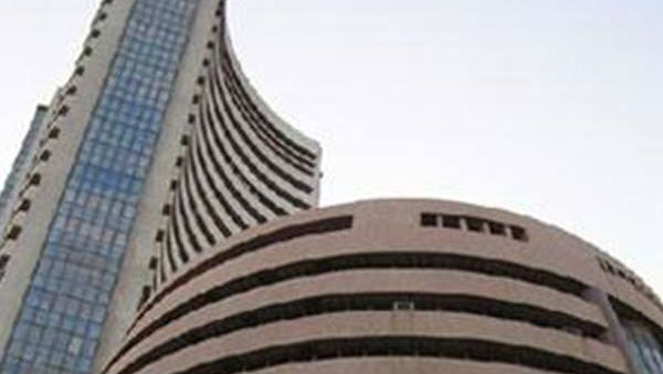 યસ બેંકને સૌથી વધુ નુકસાન