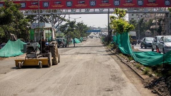 બેંગ્લોરમાં 94 કિમીના રસ્તા પર સફેદ પટ્ટા લગાવવામાં ચંદ્રયાન 2 જેટલો ખર્ચો થયો!