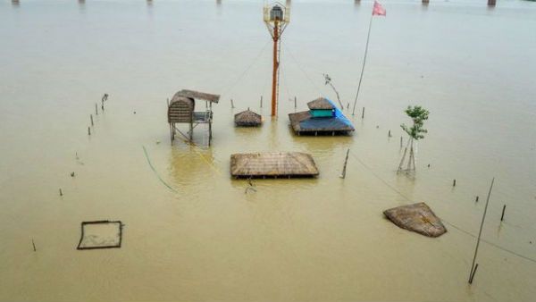 ભારે વરસાદના કારણે પૂનામાં પ્રલય, અત્યાર સુધી 18 લોકોના મોત, શાળા-કોલેજો બંધ