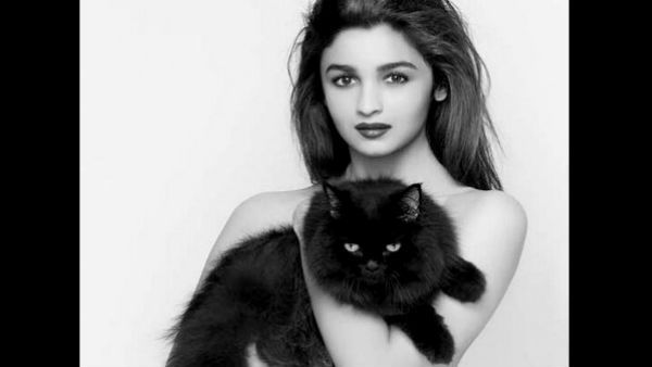 પાંચ ફિલ્મો અને આલિયા ભટ્ટ બોલિવૂડમાં છવાઈ ગઈ પાંચ ફિલ્મો અને આલિયા ભટ્ટ બોલિવૂડમાં છવાઈ ગઈ