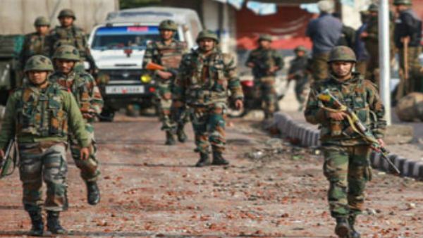 જમ્મુ કાશ્મીર: પુલવામામાં સેના-આતંકવાદીઓ વચ્ચે અથડામણ, સર્ચ ઓપરેશન ચાલુ