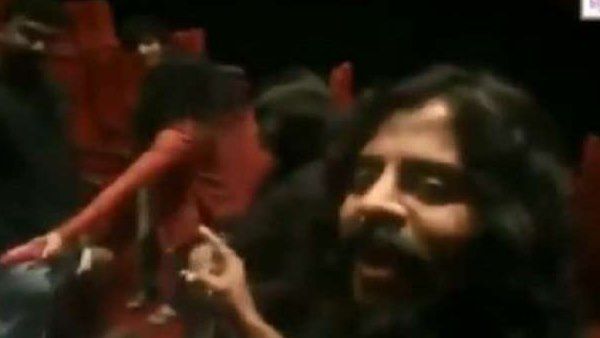 કન્નડ અભિનેત્રી બિવી ઐશ્વર્યાએ આ વીડિયો ફેસબુક પર પોસ્ટ કરી ડિલીટ કર્યો હતો કન્નડ અભિનેત્રી બિવી ઐશ્વર્યાએ આ વીડિયો ફેસબુક પર પોસ્ટ કરી ડિલીટ કર્યો હતો