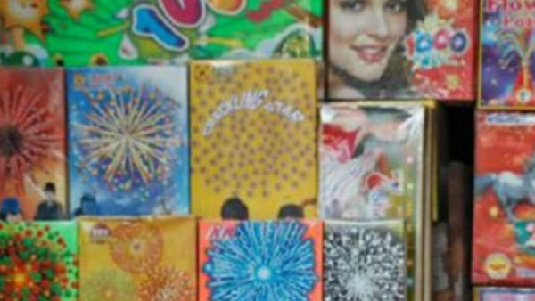 વૉટર મૉલેક્યુલ્સ એટલે કે પાણીના અણુ