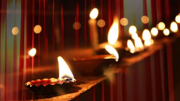 દિવાળીમાં આ 10 વસ્તુથી ઘરની સજાવટ કરી બનાવો સૌથી અલગ