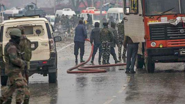 જમ્મુ-કાશ્મીર: સોપોરમાં બસ સ્ટેન્ડ નજીક ગ્રેનેડે હુમલો, 6 લોકો ઘાયલ