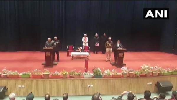 લદ્દાખના પહેલા ઉપરાજ્યપાલ તરીકે આરકે માથુરે શપથ લીધા