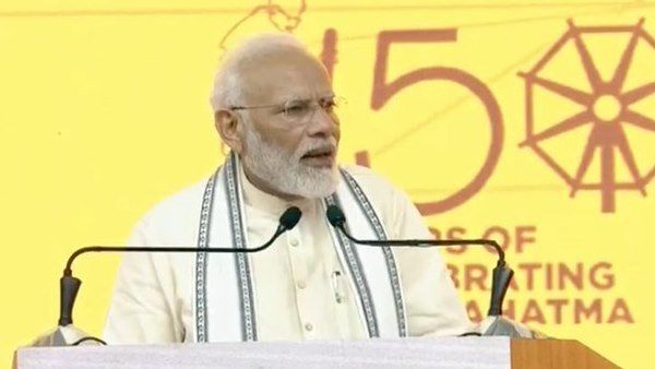 આખુ વિશ્વ આનાથી ચક્તિ આખુ વિશ્વ આનાથી ચક્તિ