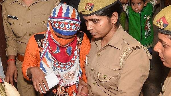 ઉન્નાવ રેપ પીડિતાનો બીજા ત્રણ લોકોએ પણ ગેંગરેપ કર્યો હતો