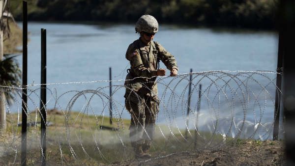 ઝેરી સાપ અને મગરની ખીણ