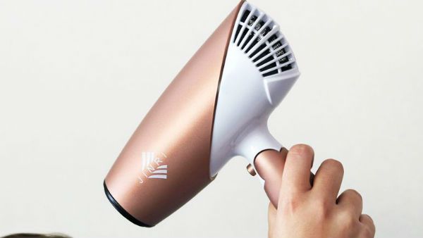 હેર ડ્રાયરના કારણે મોત