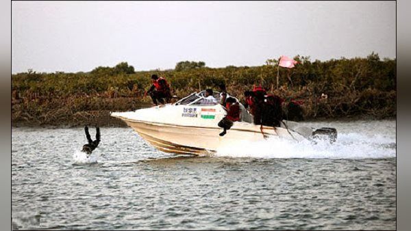 બીએસએફ અને સરક્રીકના કમાન્ડોઝ અહીં પેટ્રોલીંગ કરે છે