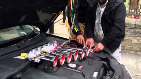 7) પ્રેશર હોર્નનો ઉપયોગ કરવો