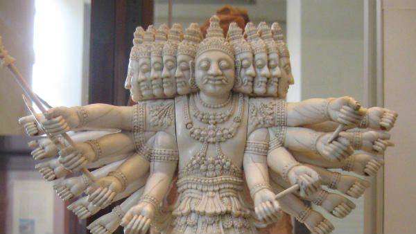 અહીં રાવણ વધ નહિ, પૂજાની પરંપરા છે