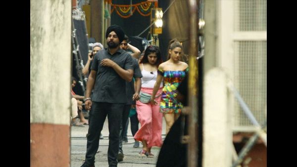 ડ્રેસ સારી છે