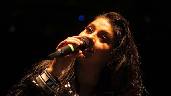 જાણીતી સિંગર સુનિધિ ચૌહાણ પર લાખોની છેતરપિંડીનો કેસ, જાણો સમગ્ર મામલો