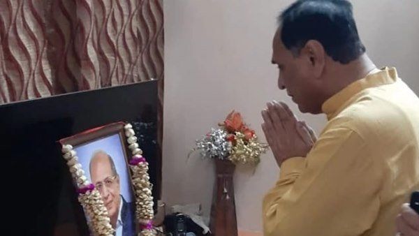 સમય પર એમ્બ્યુલન્સ ન પહોંચતા ગુજરાતના CM વિજય રુપાણીના પિતરાઈ ભાઈનુ મોત