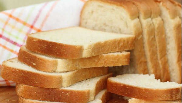 સફેદ બ્રેડ