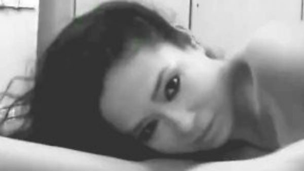 આ અભિનેત્રીએ શેર કર્યા અશ્લીલ ફોટા