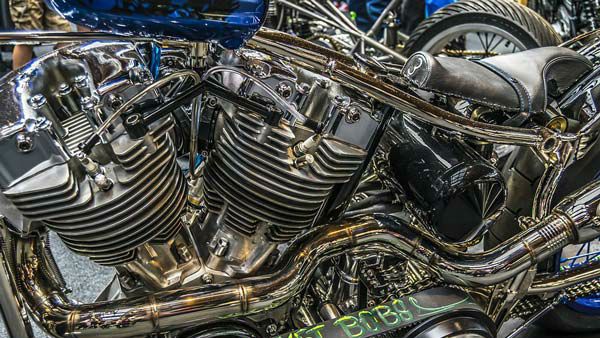 2. એન્જિનમાં વધુ કંપન