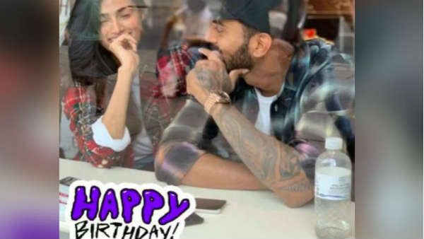 કેએલ રાહુલ કરી રહ્યા છે અથિયા શેટ્ટીને ડેટ? આ ફોટાએ મચાવ્યો હોબાળો