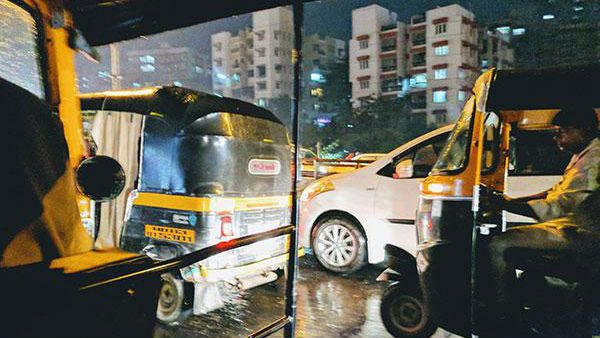 રોડ પર ભીડ