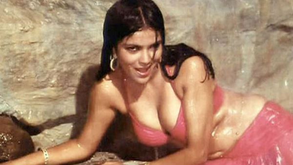 જૂના જમાનાની આ એક્ટ્રેસની સેક્સી તસવીરો જોઈ તમે પણ પાણીપાણી થઈ જશો