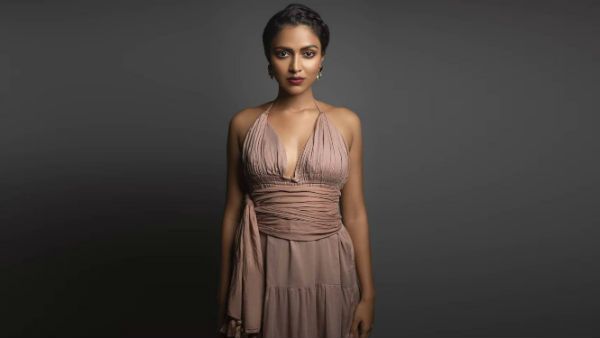 અમલા પોલની આ તસ્વીરો થઇ વાયરલ, લાગી રહી છે બેહદ ખુબસુરત