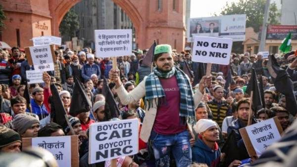 પ્રશ્ન - 11 જો કોઈ વ્યક્તિ ભણેલો નથી અને તેની પાસે સંબંધિત દસ્તાવેજ નથી તો શું થશે?