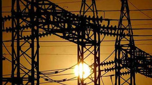 ફી અને ઉંમર મર્યાદા