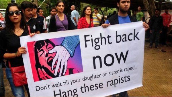 આરોપી પિતા ફરાર આરોપી પિતા ફરાર