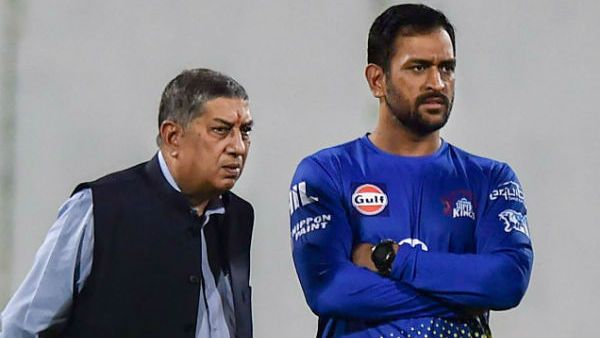 1.ચેન્નાઈ સુપર કિંગ્સ