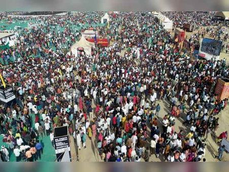 800 વીઘામાં અસ્થાયી ઉમિયાધામ વસાવ્યું