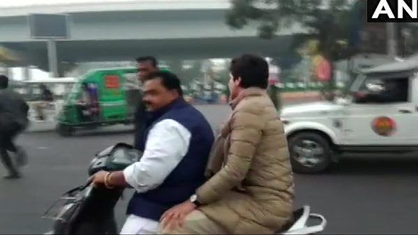 પ્રિયંકા કોંગ્રેસના 135માં સ્થાપના દિવસે લખનઉ પહોંચ્યા