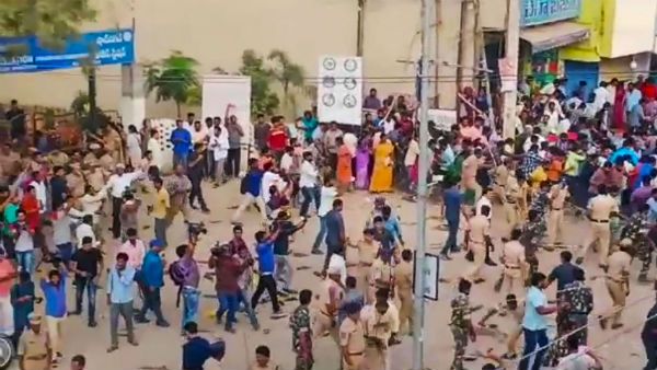 પોલીસકર્મી વિરુદ્ધ કાર્યવાહી કરવાની ભલામણ કરી