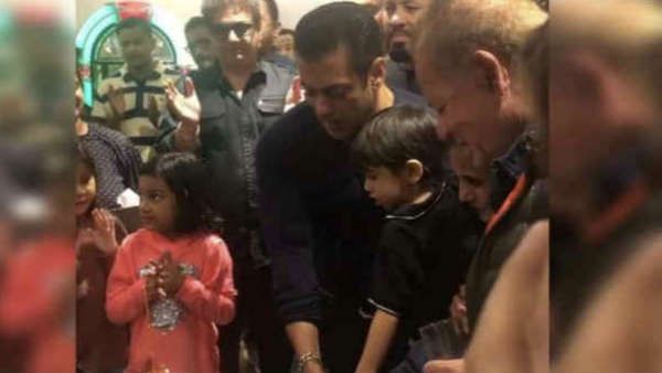 સલમાન ખાને આહિલ સાથે બર્થડે કેક કાપી મનાવ્યો 54મો જન્મદિવસ, જુઓ પાર્ટીના ફોટા