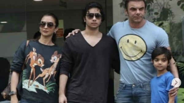 પરિવાર મળવા પહોંચ્યો