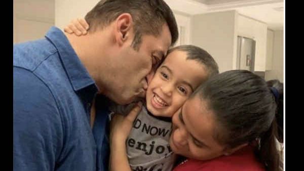 આહિલની બહુ નજીક