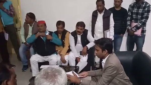 ઈન્સ્પેક્ટર સામે કાર્યવાહી કરવાની માંગ